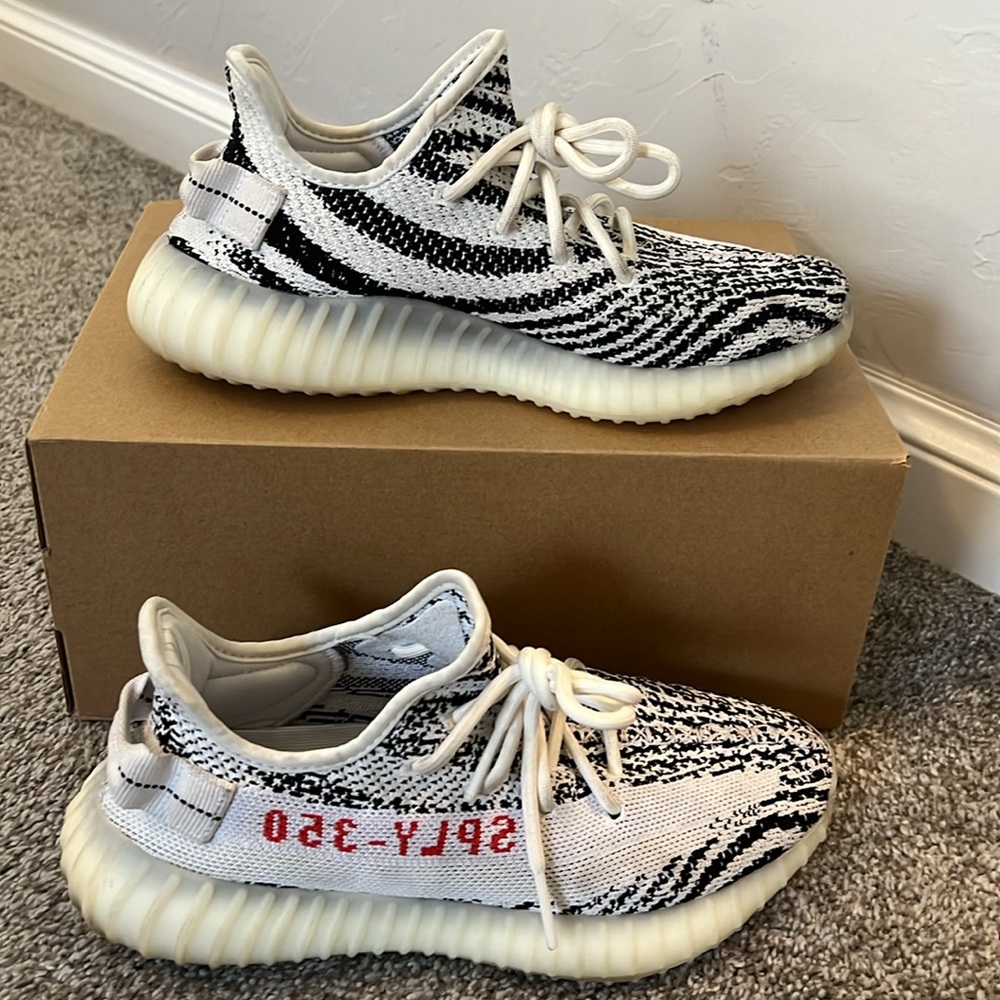 Yeezy Boost 350 V2 Zebra, Men’s 6.5, Women’s 8 - Picture 4 of 8